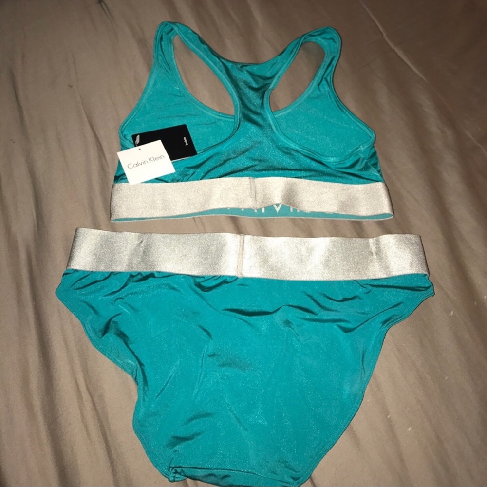 Sports Bra & Boys Shorts - Picture 2 of 2